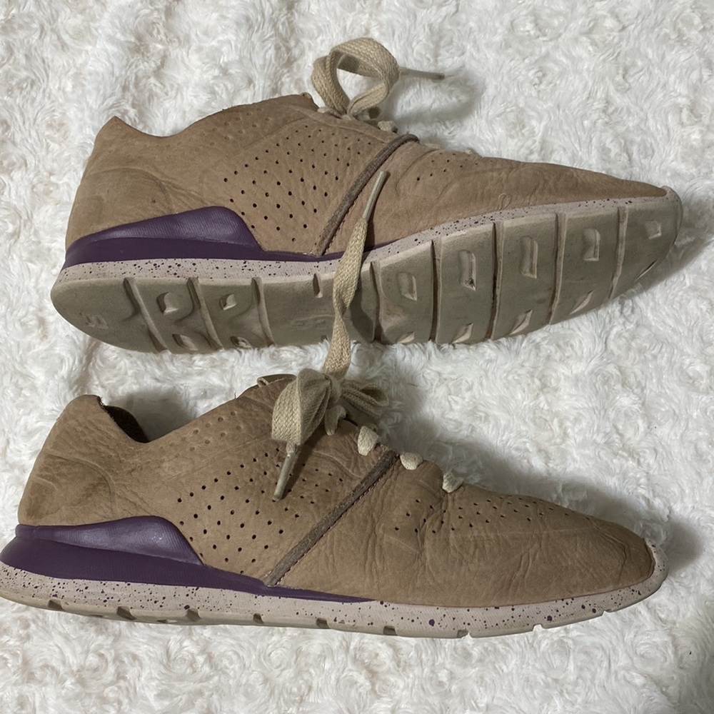 -Ugg-Tan Ugg Sneakers-